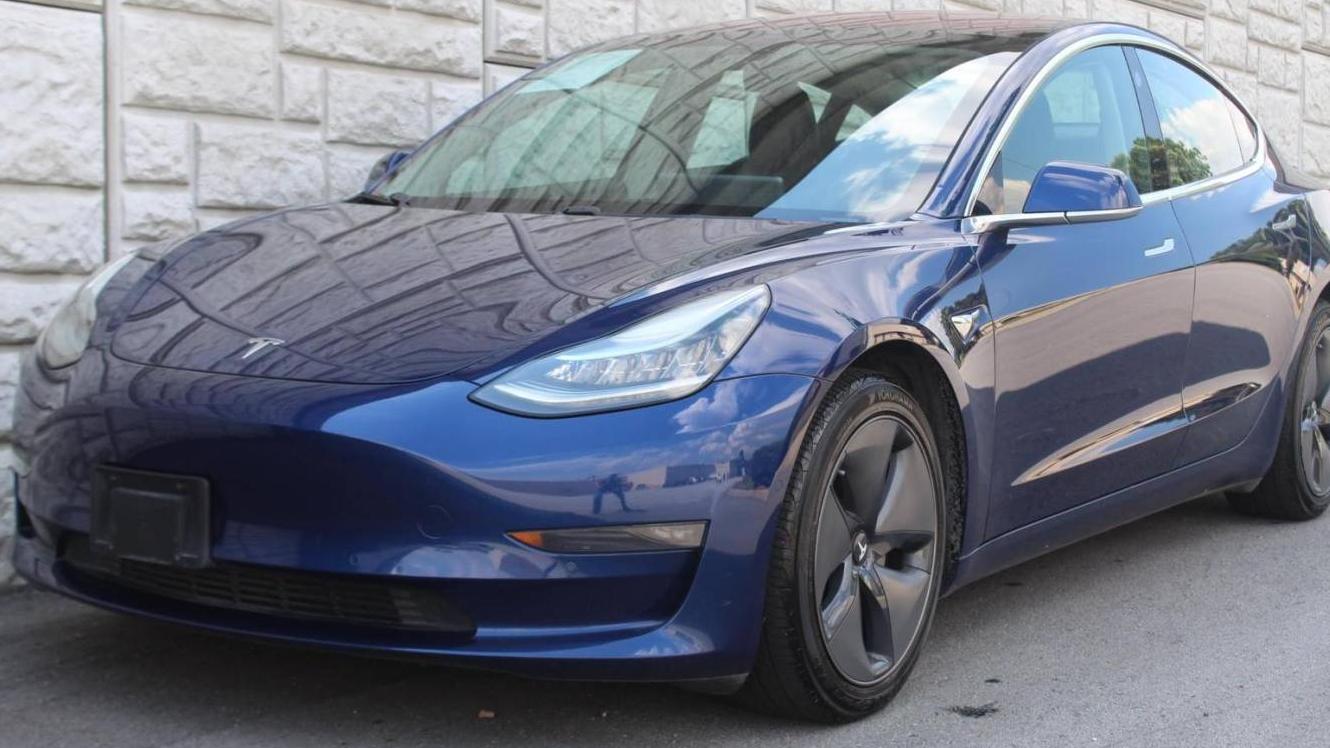 TESLA MODEL 3 2018 5YJ3E1EA8JF076803 image